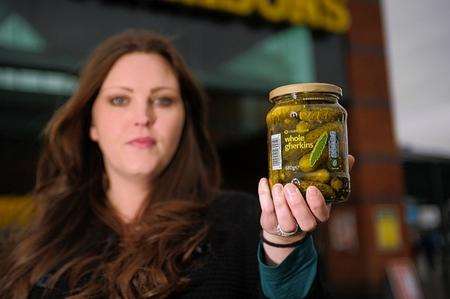 Seven-month pregnant Melody is furious after buying a jar of gherkins, eating half of one and discovering it was full of maggots