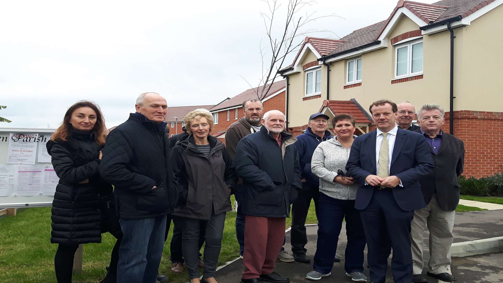 MP Charlie Elphicke met with residents to discuss problems with the Persimmon housing development