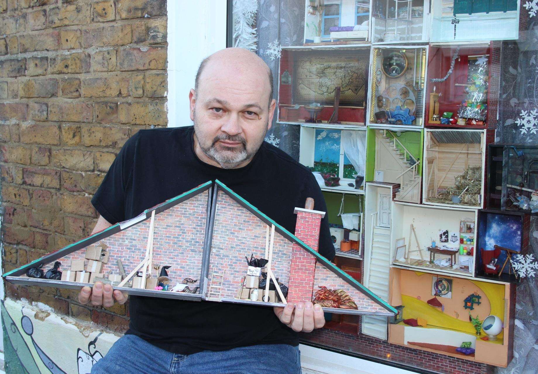 Sheppey artist Richard Jeferies with his advent window and 'attic' (6151808)