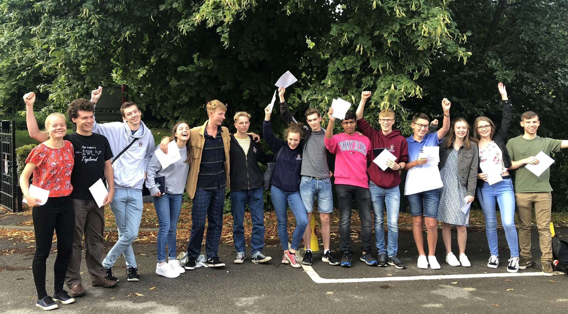 The Judd School's A-level students celebrate (15296487)