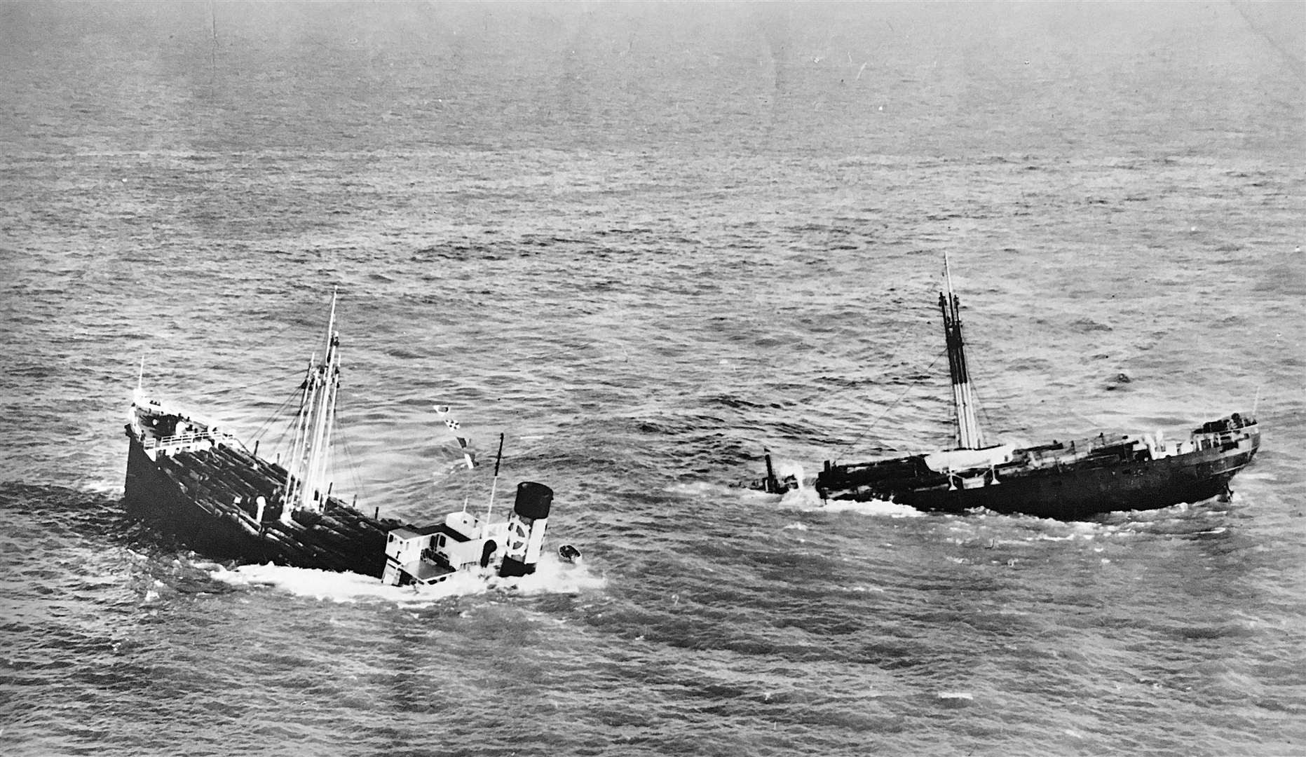 Wreck of the Agen. Photo: Colin Varrall