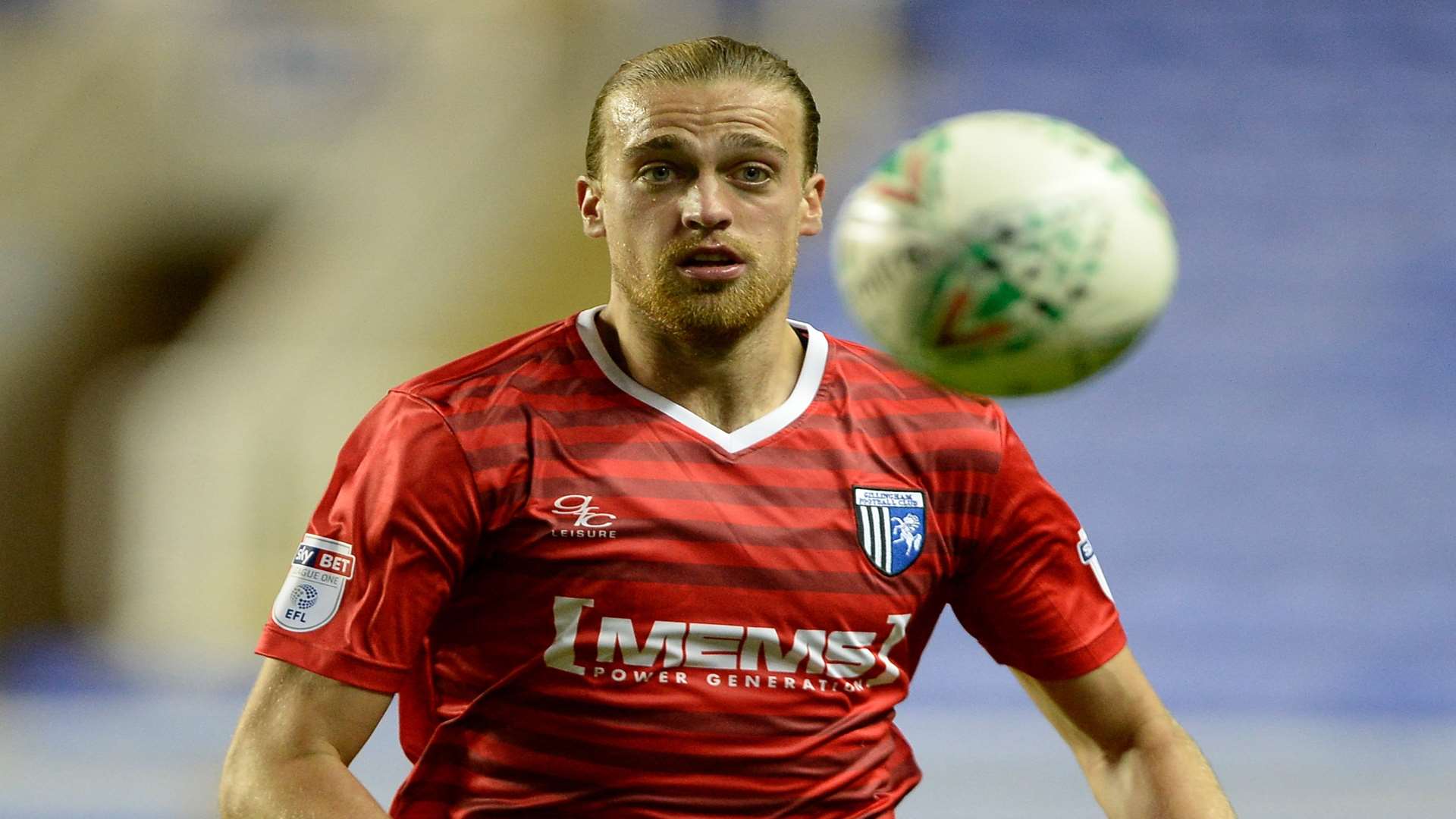 Striker Tom Eaves gives chase for Gills Picture: Ady Kerry