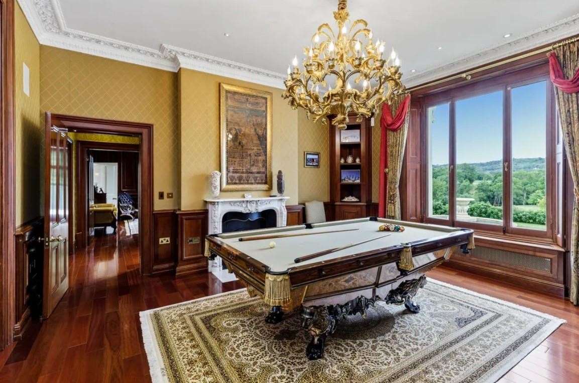 Anyone for billiards? Picture: Zoopla / Knight Frank