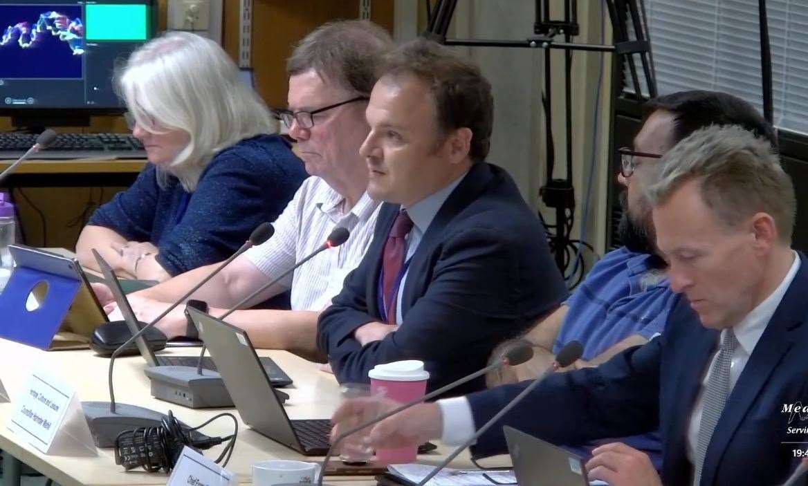 Cllr Tristan Osborne (centre) spoke about the importance of the PSPO at the cabinet meeting