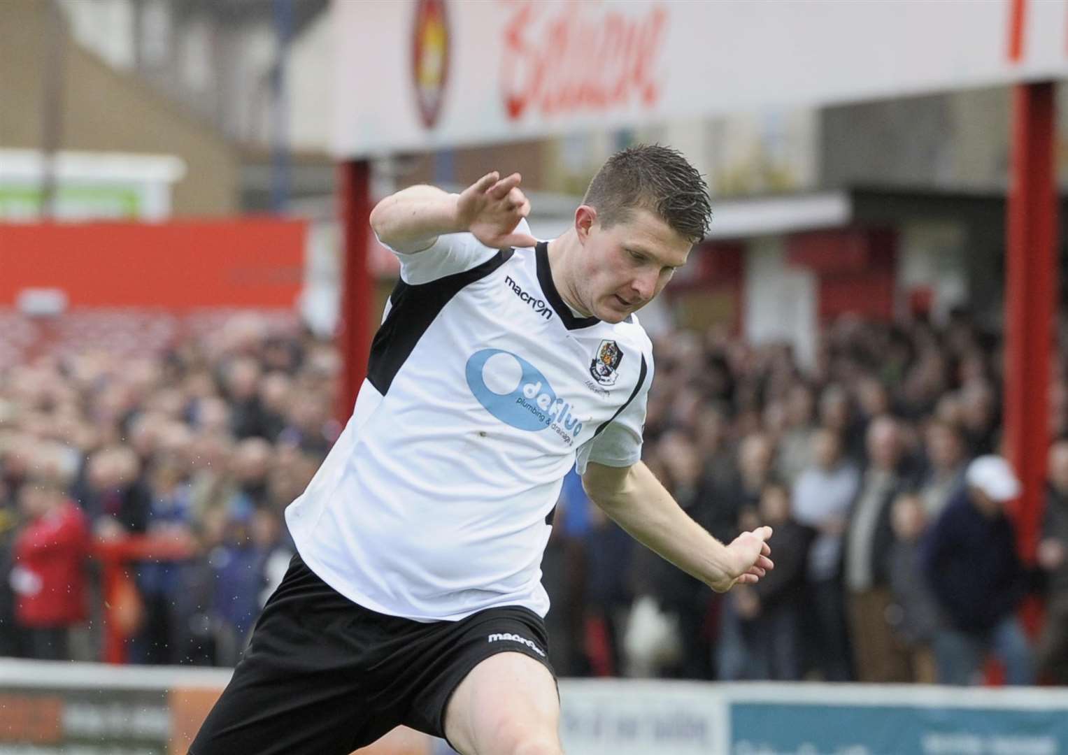 Matt Fry in action for Dartford in 2013. Picture: Andy Payton