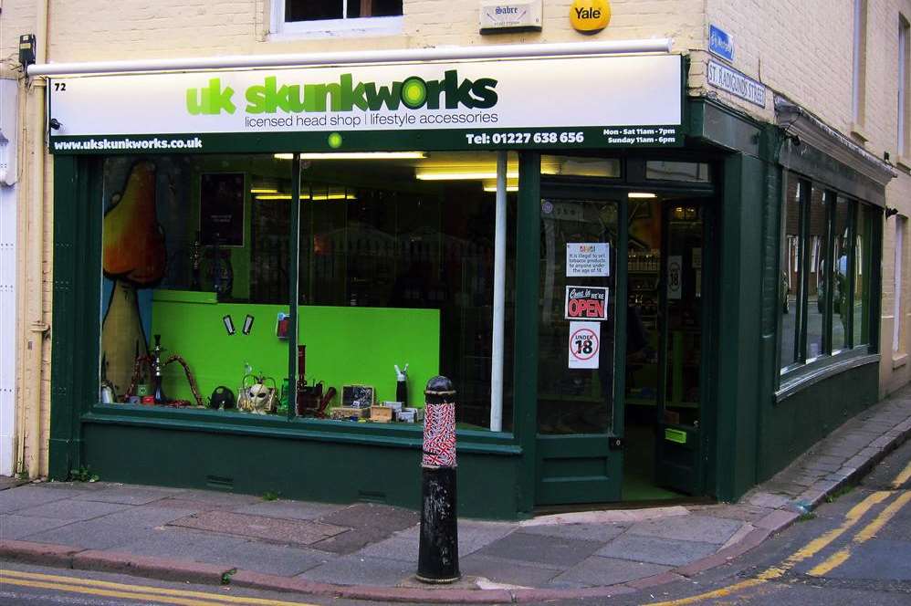 The seeds were bought from the UK Skunkworks shop in Canterbury
