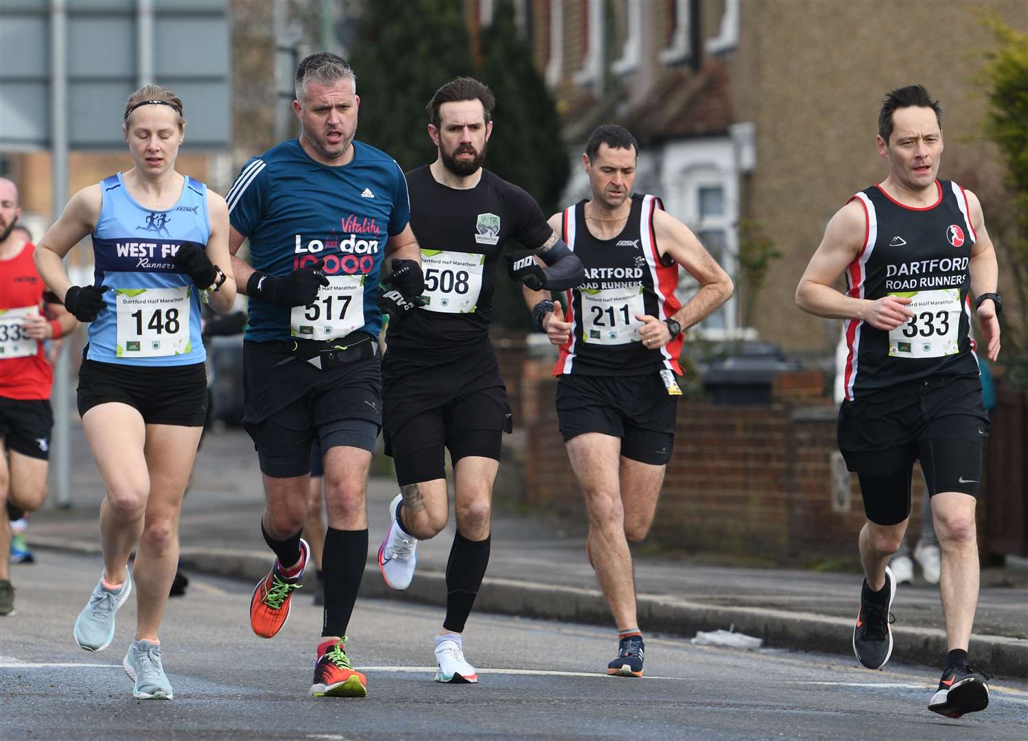 Dartford Road Runners' Mark Reynolds (No.333) and clubmate Steve Jarvis (No.211). Picture: Barry Goodwin (55423011)