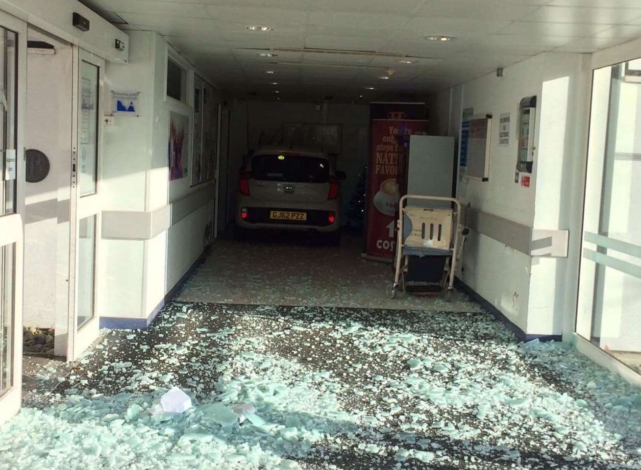 The car crashed into the hospital's oncology centre