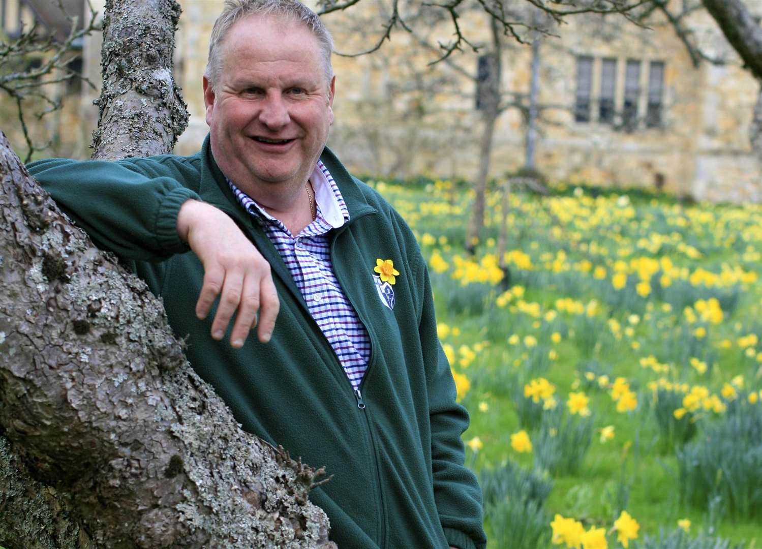 Neil Miller with the daffodils at Hever Castle (4475000)