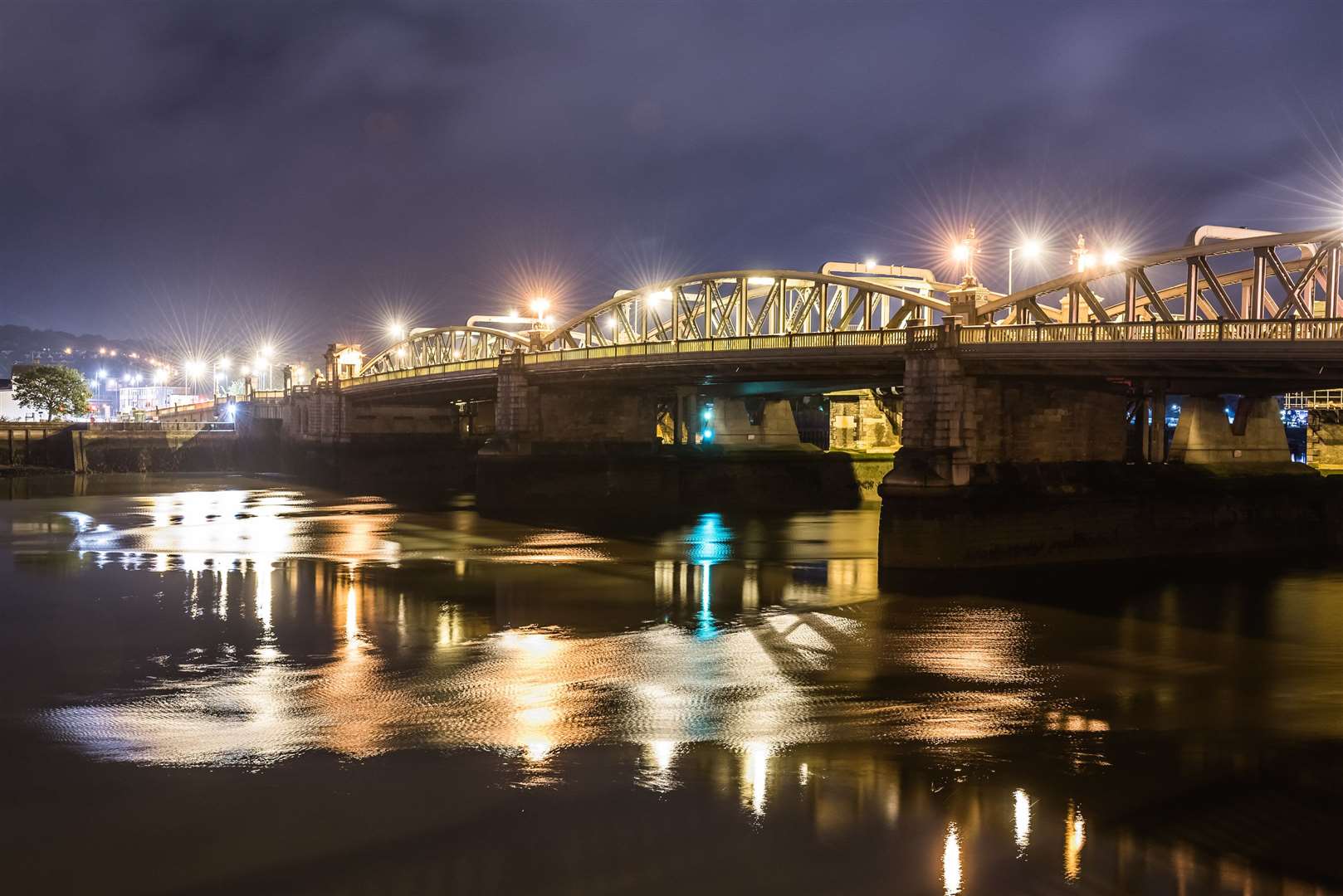 The Old Bridge at night (10005793)