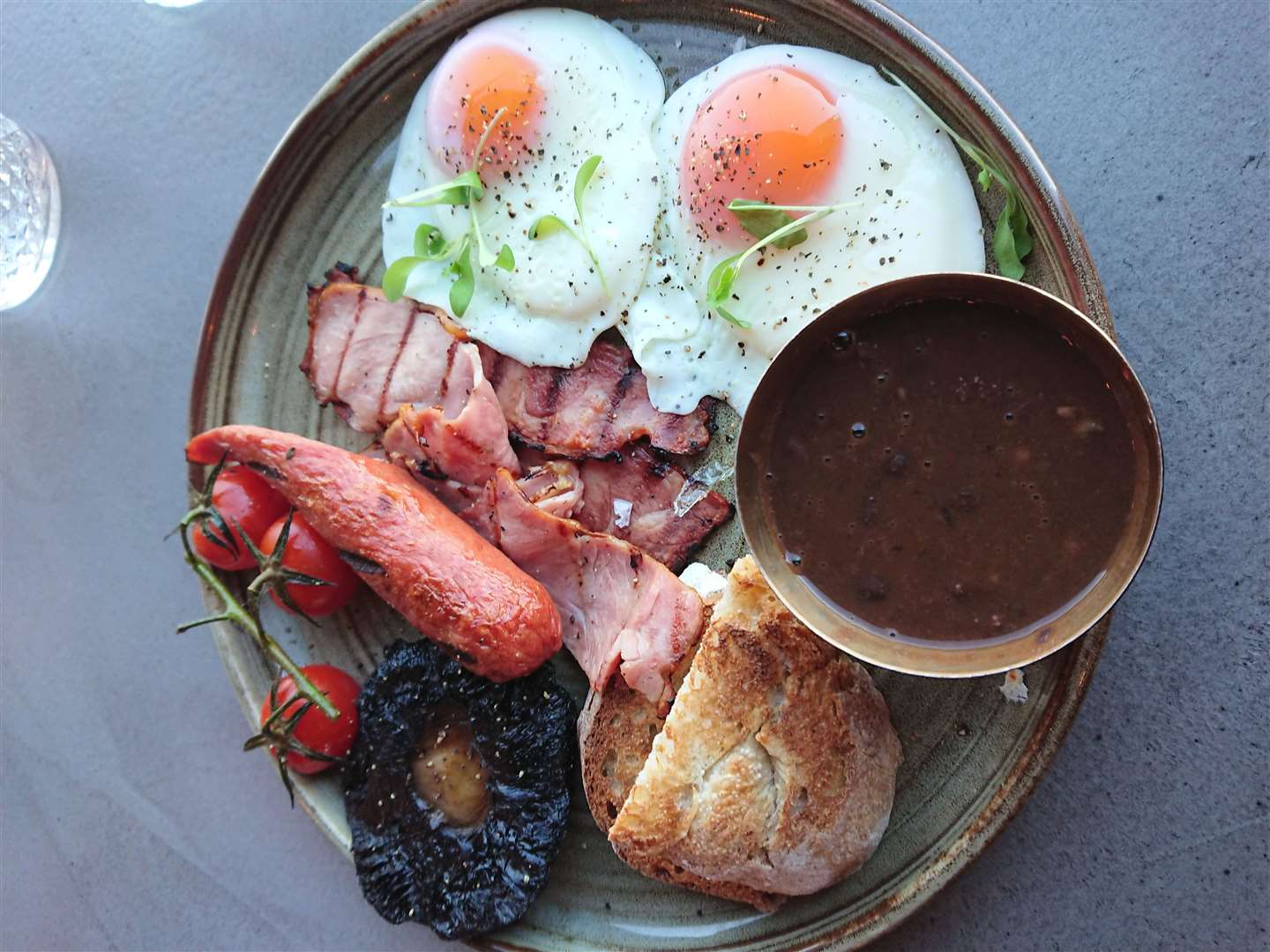The delicious fry-up at the Treehouse London