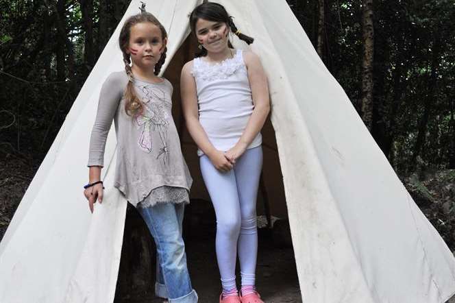 Cowboys and indians take centre stage at Groombridge Place