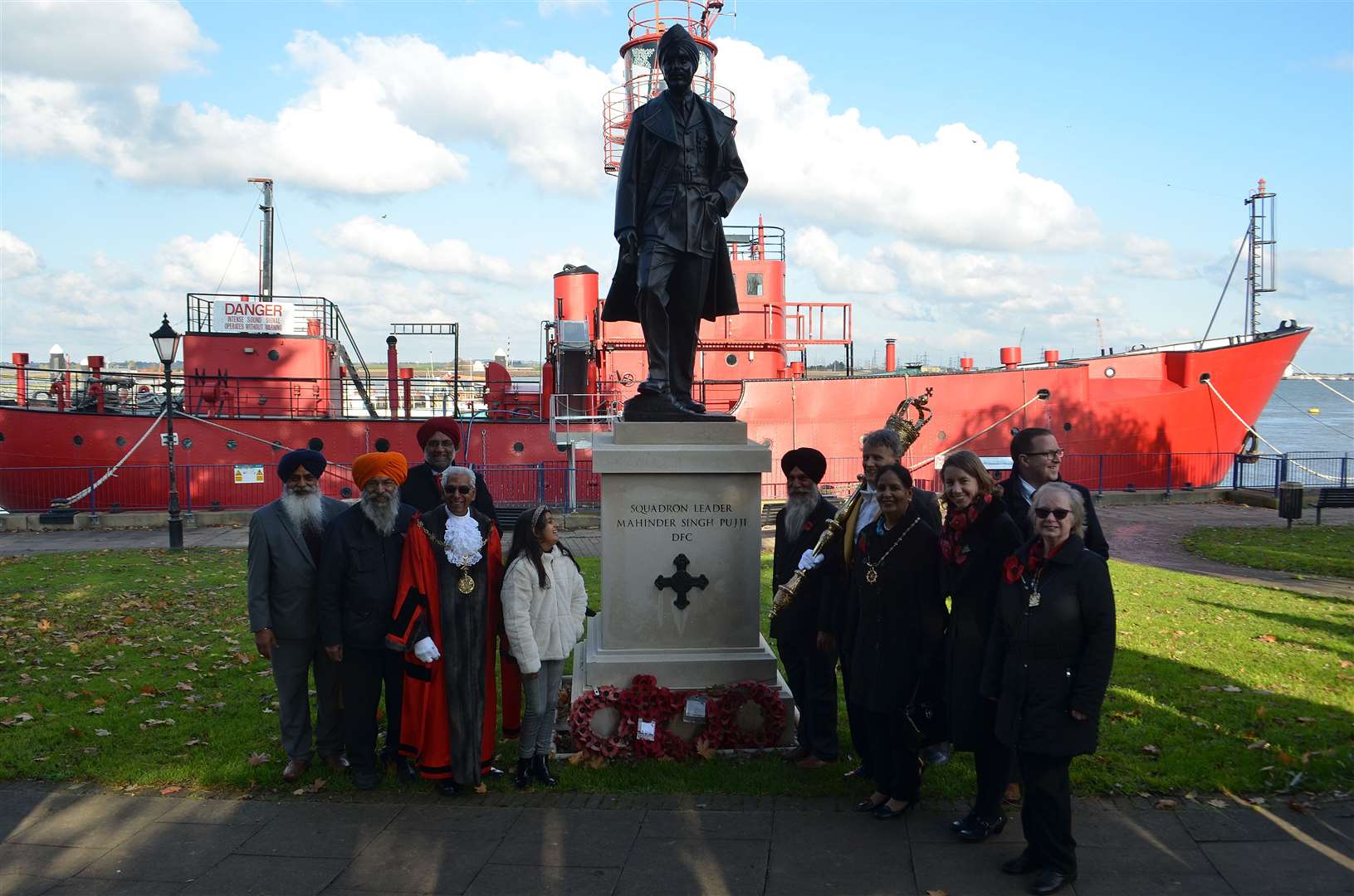 The Mayor Cllr Gurdip Ram Bungar is joined by members of the Sikh community to commemorate late RAF Squadron Leader Mohinder Singh Pujji at his monument. Picture: Jason Arthur (21349609)