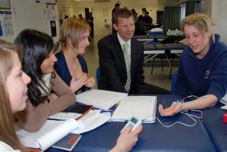 Steve Cram gives some tips to sports therapy students at the University of Kent at Medway