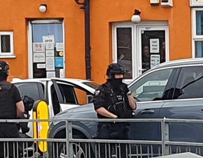 Armed police swooped in St Vincents Road, Dartford