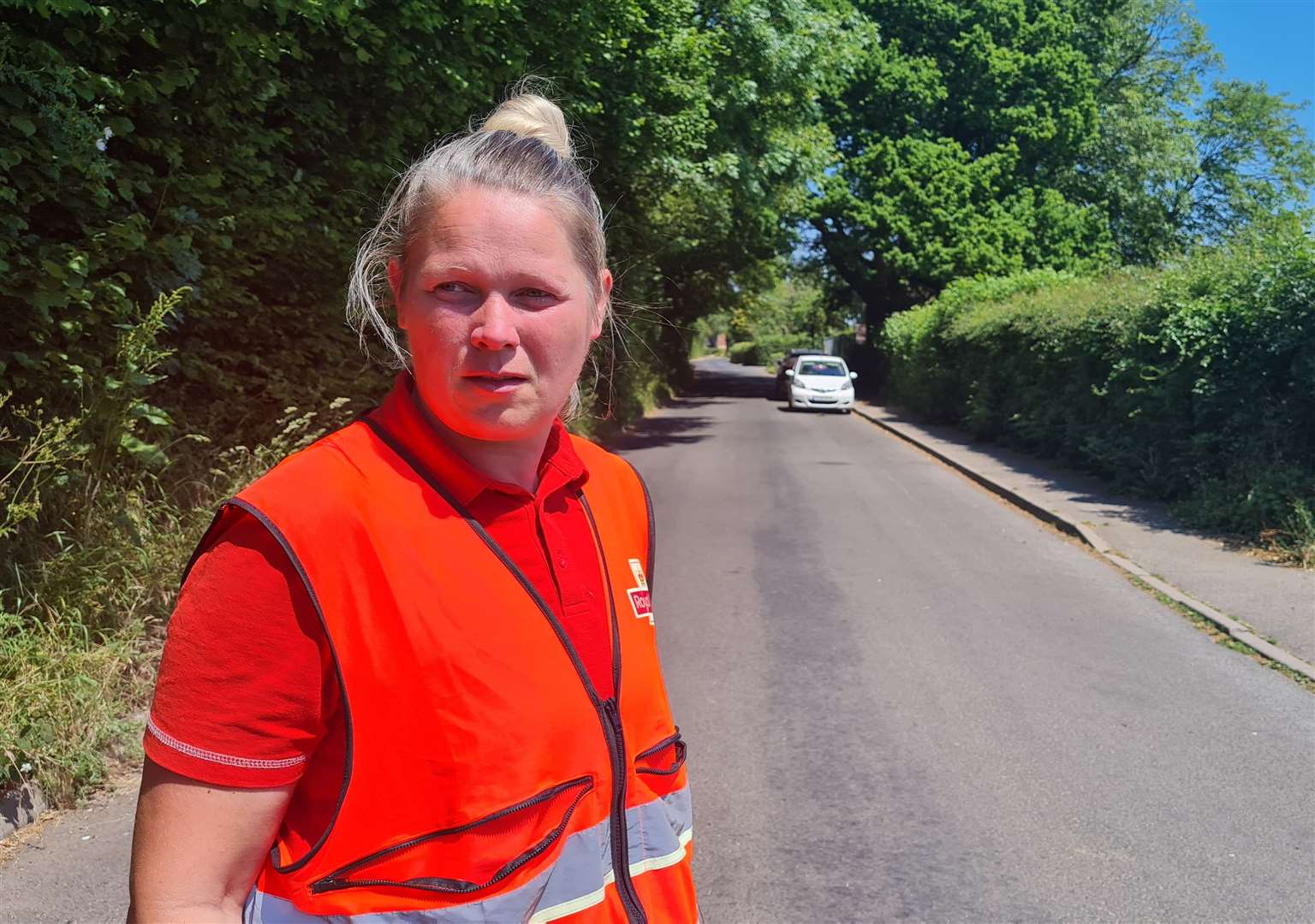Postal worker Leanne Porter, 39, rescued the toddler from Bossingham Road in June