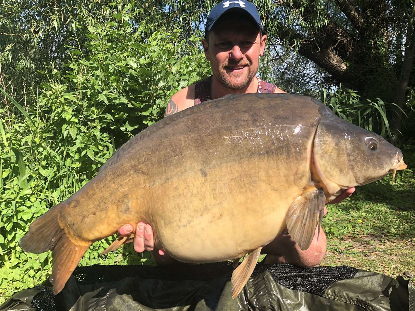 Simon Royce wth his big catch at Darenth Big Lake (35444488)