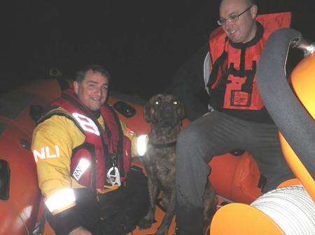 Mastiff rescue by Gravesend RNLI