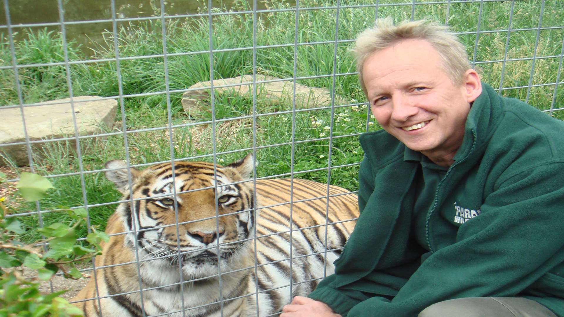 Martin Hill and Indy the tiger