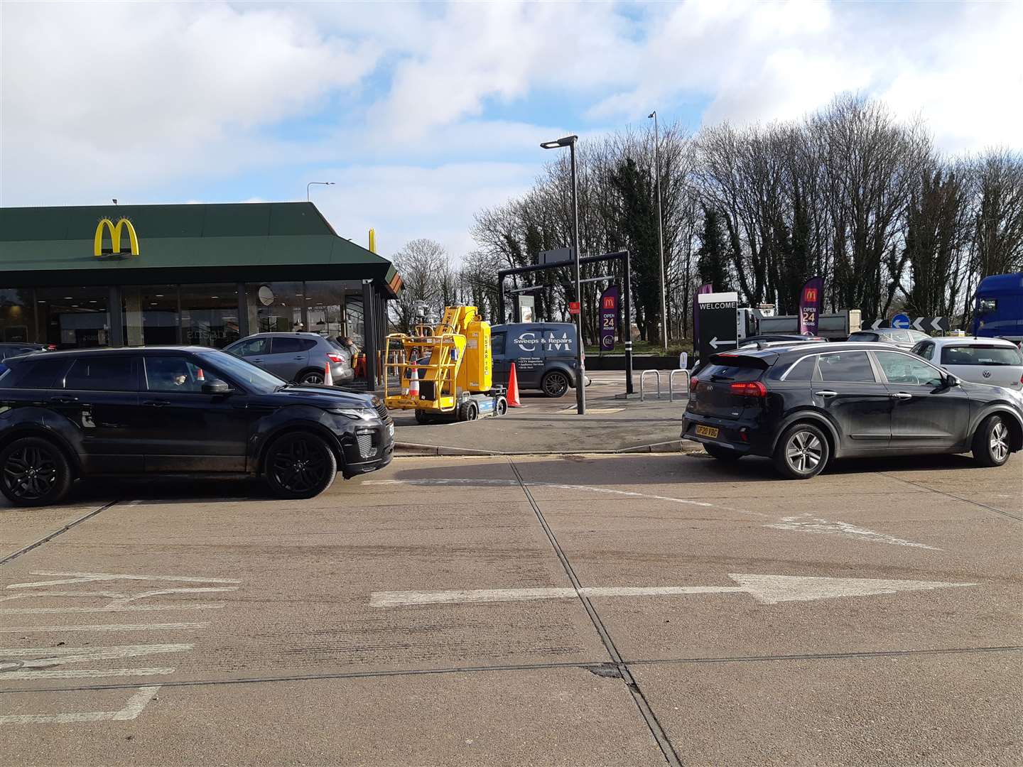Customers in cars going to the McDonald's drive-through. Picture: Sam Lennon KMG