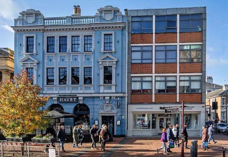 The building housing Haveat in Mount Pleasant Road, Tunbridge Wells is up for auction. Photo credit: Acuitus