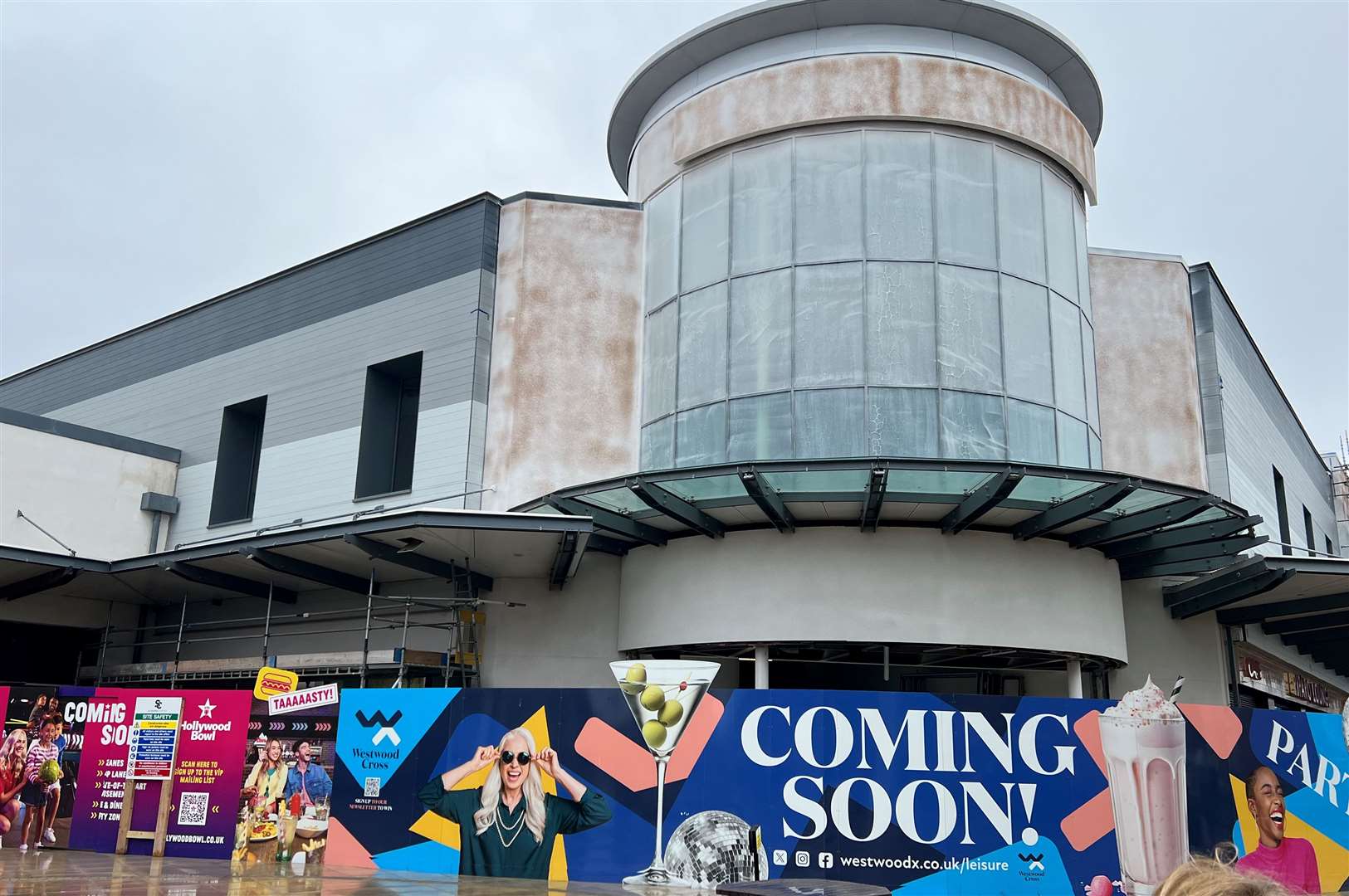 The former Debenhams at Westwood Cross - Hollywood Bowl is coming soon, apparently