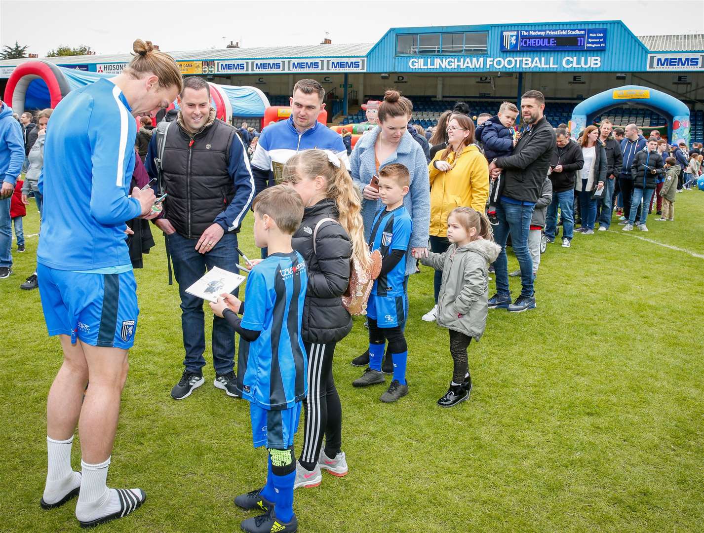 Tom Eaves had a long queue for autographs and selfies for most of the day Picture: Matthew Walker