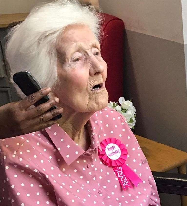 Mum Joan, 94, was able to have a conversation with her daughter while seeing her through the window
