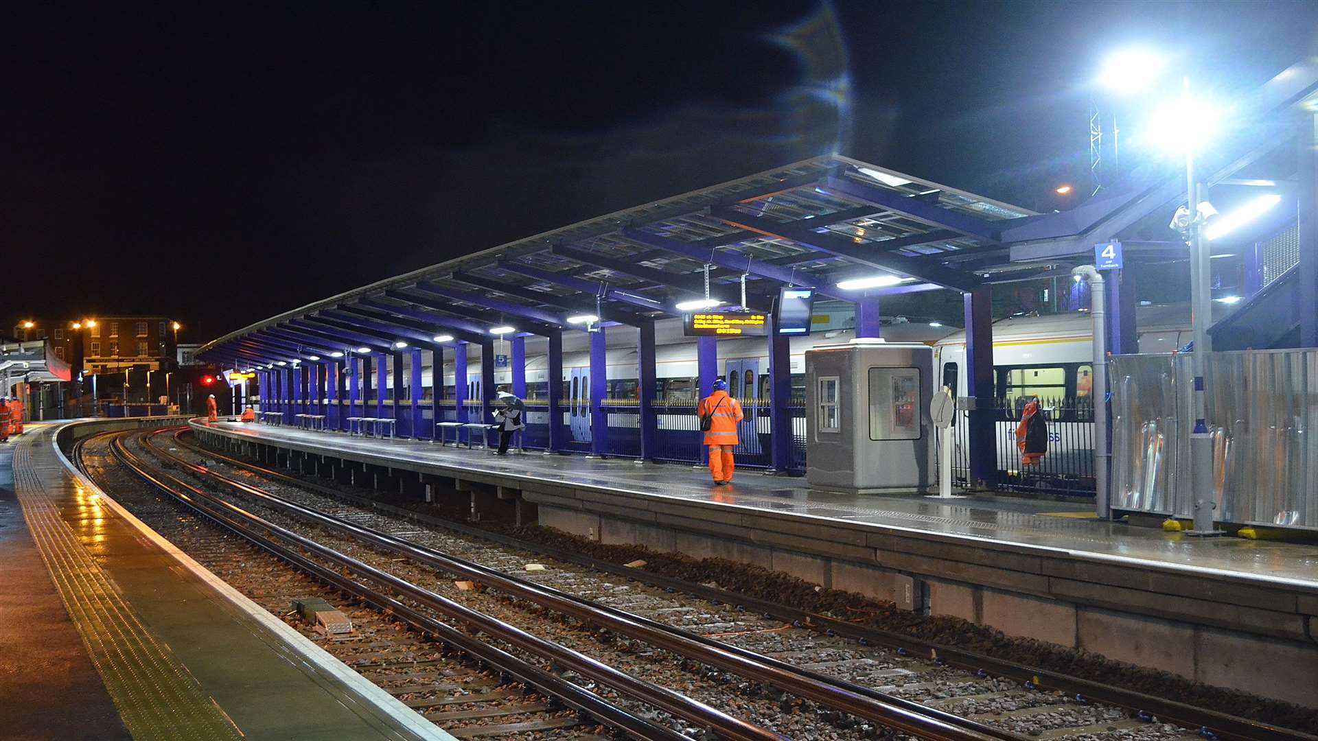 Cox threatened Mr Singh at Gravesend station. Picture: Jason Arthur