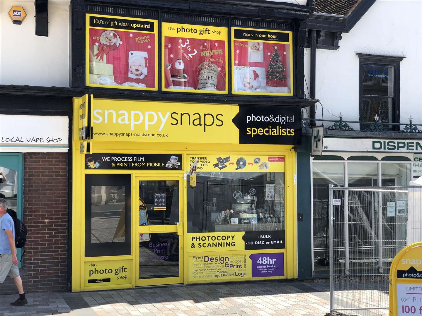 Snappy Snaps in Maidstone is already making preparations for Christmas (3402641)