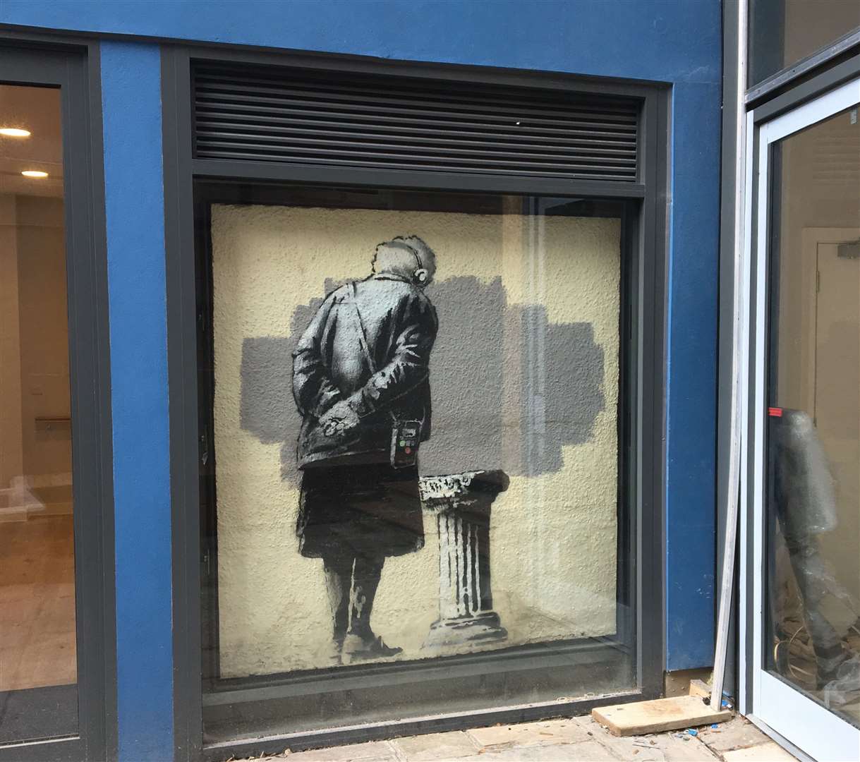 Banksy's Art Buff on the Old High Street