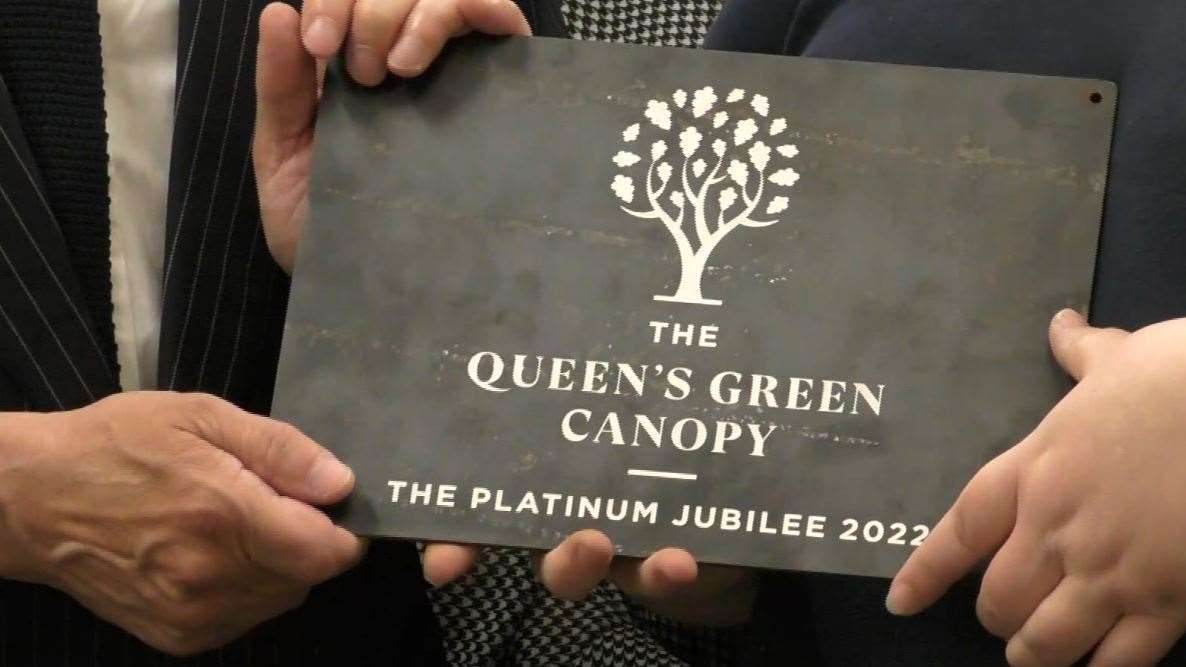 Queen's Green Canopy plaques made in Kent