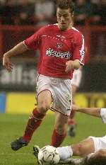 Parker left Charlton for Chelsea in January 2004