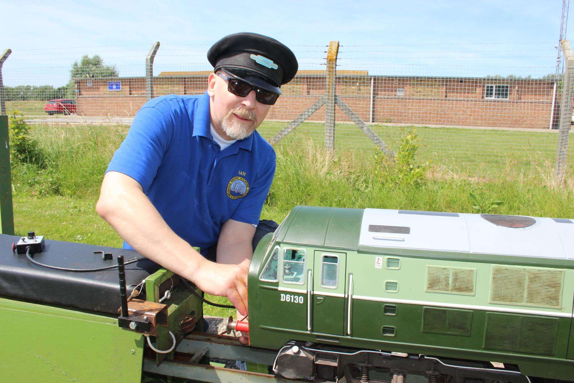 Paramedic Ian White administering some tender loving care to his Class 29 diesel at Sheppey Miniature Model Engineering Society at Barton's Point, Sheerness (2713879)