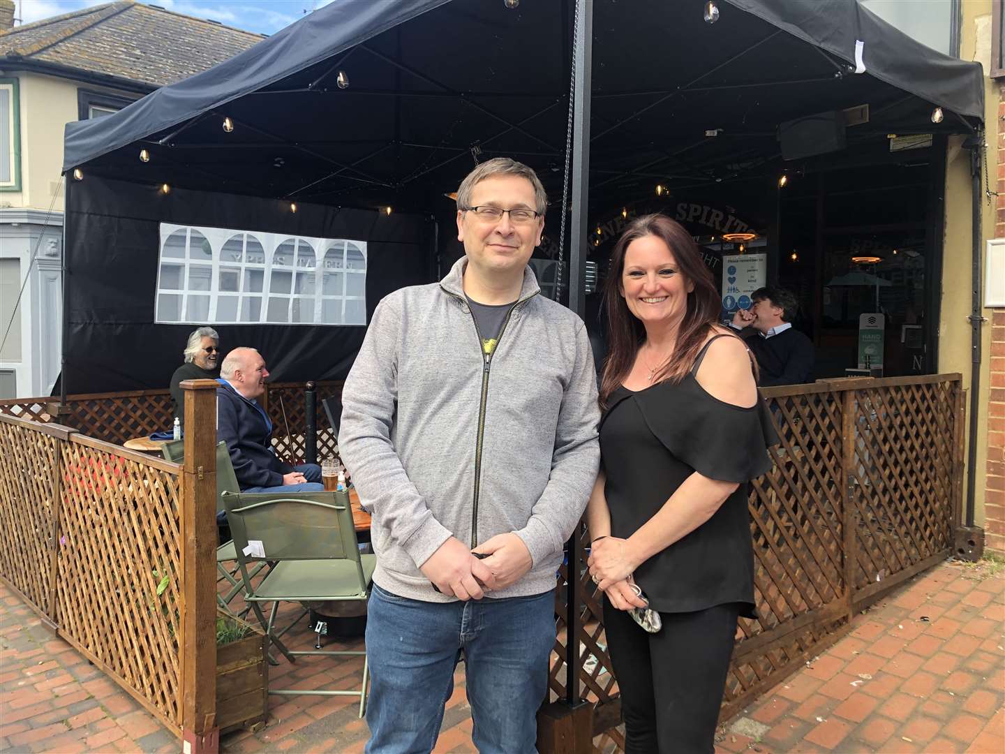 Donna and James Hartridge, who own Donna's Ale House, welcomed back punters in Sittingbourne on Monday (46092354)