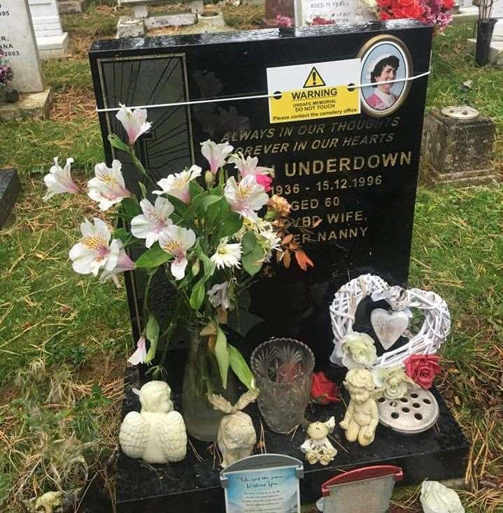 Stephanie Underdown was upset to find the 'warning' notice on her mum's grave