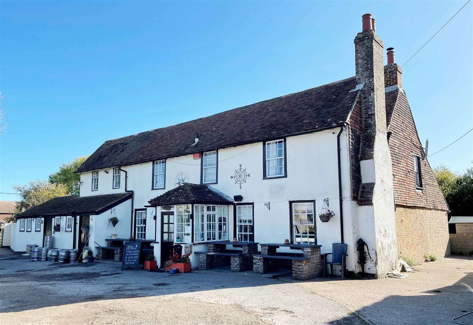 Romney Marsh pub The Star Inn at St Mary in the Marsh for sale with Clive Emson