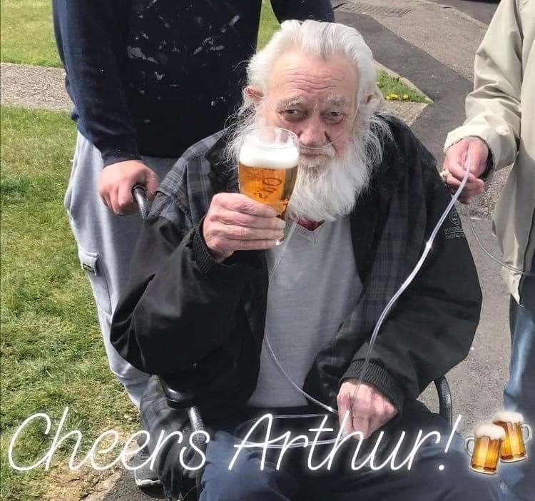 Cheers Arthur Chew - Sheppey pensioner had house redecorated by friends after being attacked. Picture: Kieran Payne