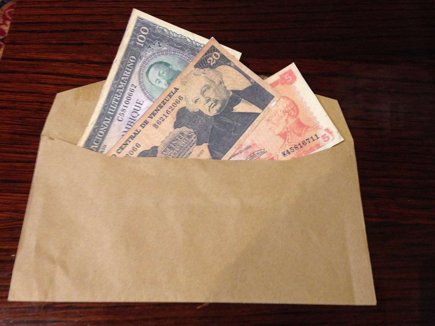 Brown envelopes with foreign currency was posted through letter boxes of town councillors