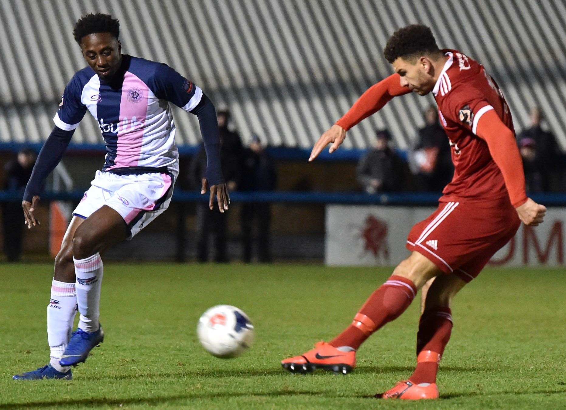 Welling's Nathan Green goes close in the second half. Picture: Keith Gillard