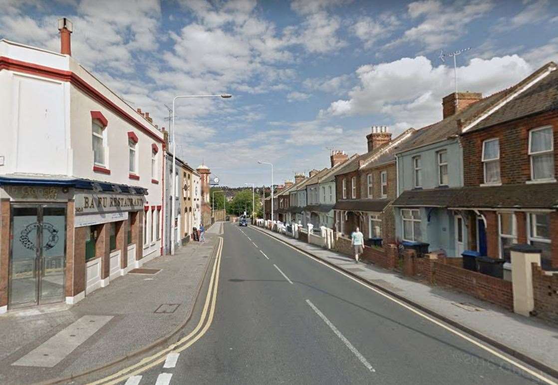 A woman has been in punched in the face in an attempted robbery in an alleyway off Boundary Road, Ramsgate. Picture: Google Street View