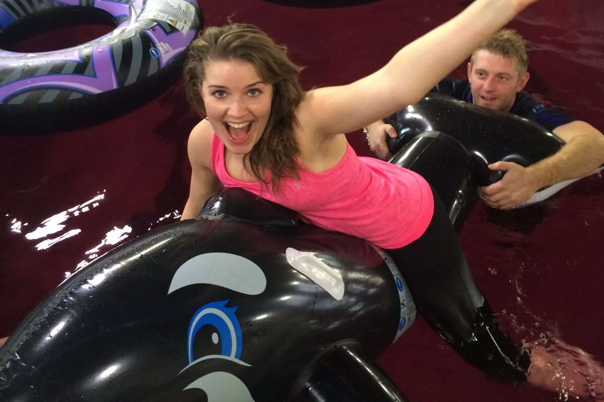 Reporter Lizzie Massey had a go at the inflatble obstacle course ahead of the Medway Big Splash