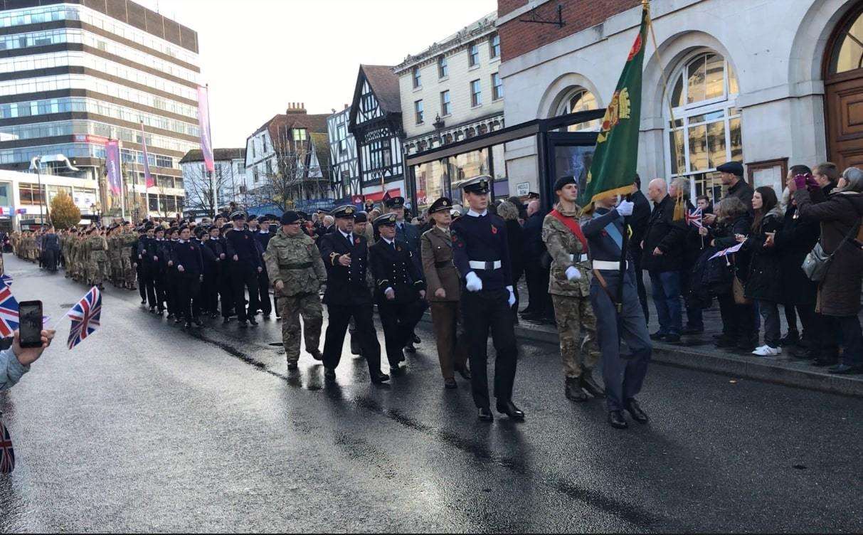 Servicemen and women made their way through Maidstone Town Centre (5331589)