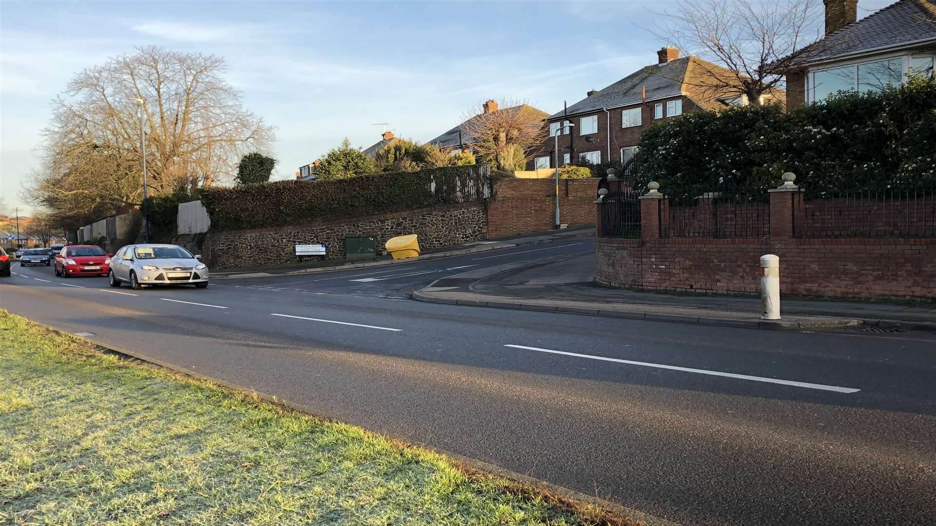 People living in Dobson Road and Stacey Close have signed a petition to reduce the speed limit along Valley Drive.