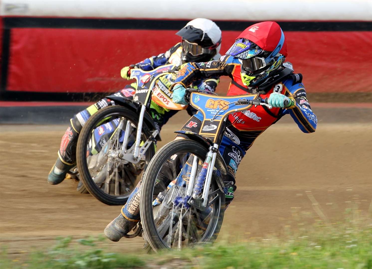 Drew Kemp leads the way against the Isle of Wight Warriors Picture: Geoff Young (13576195)