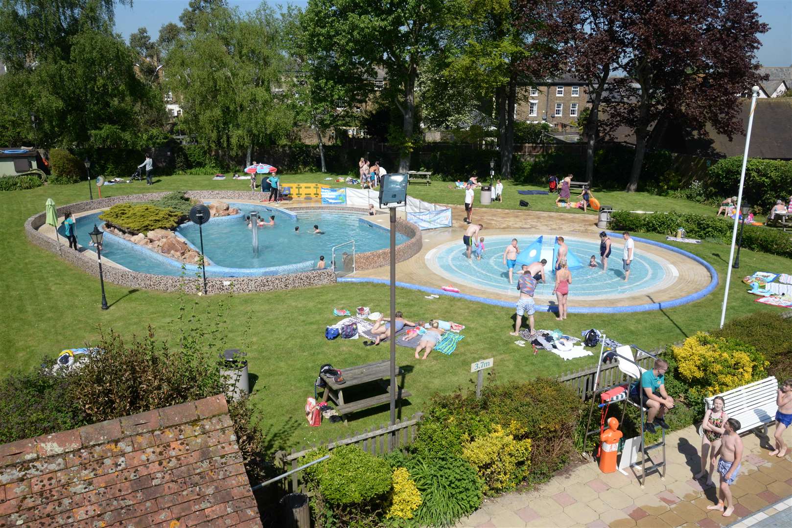 The fun pool and toddler pool at Faversham