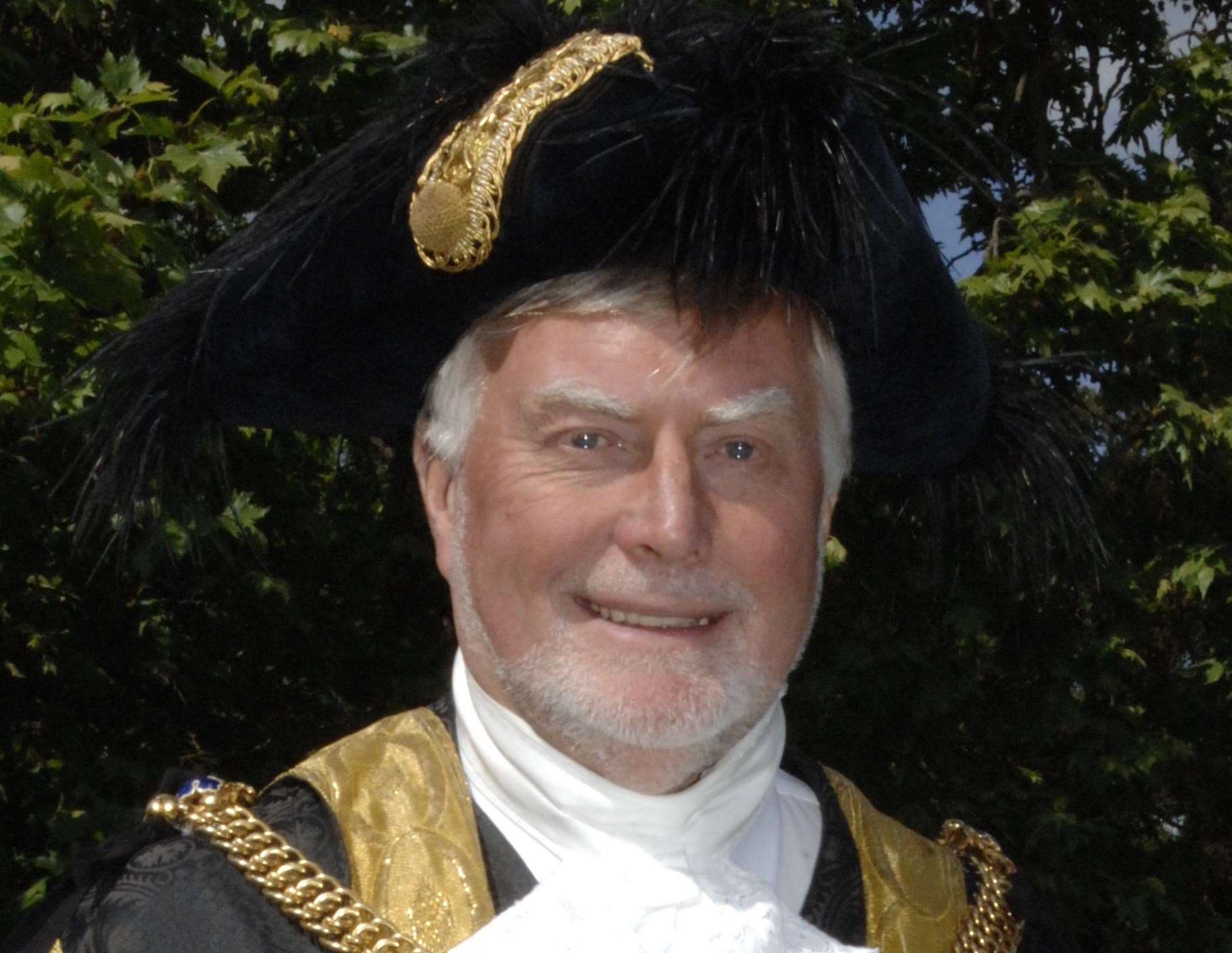 Former Lord Mayor of Canterbury, Cllr Ian Thomas, took his own life after being arrested