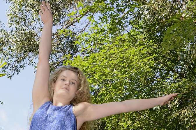 Bearsted scoloisis sufferer Abigail Smallwood who has had a revolutionary treatment on her spine and is now following a dancing career