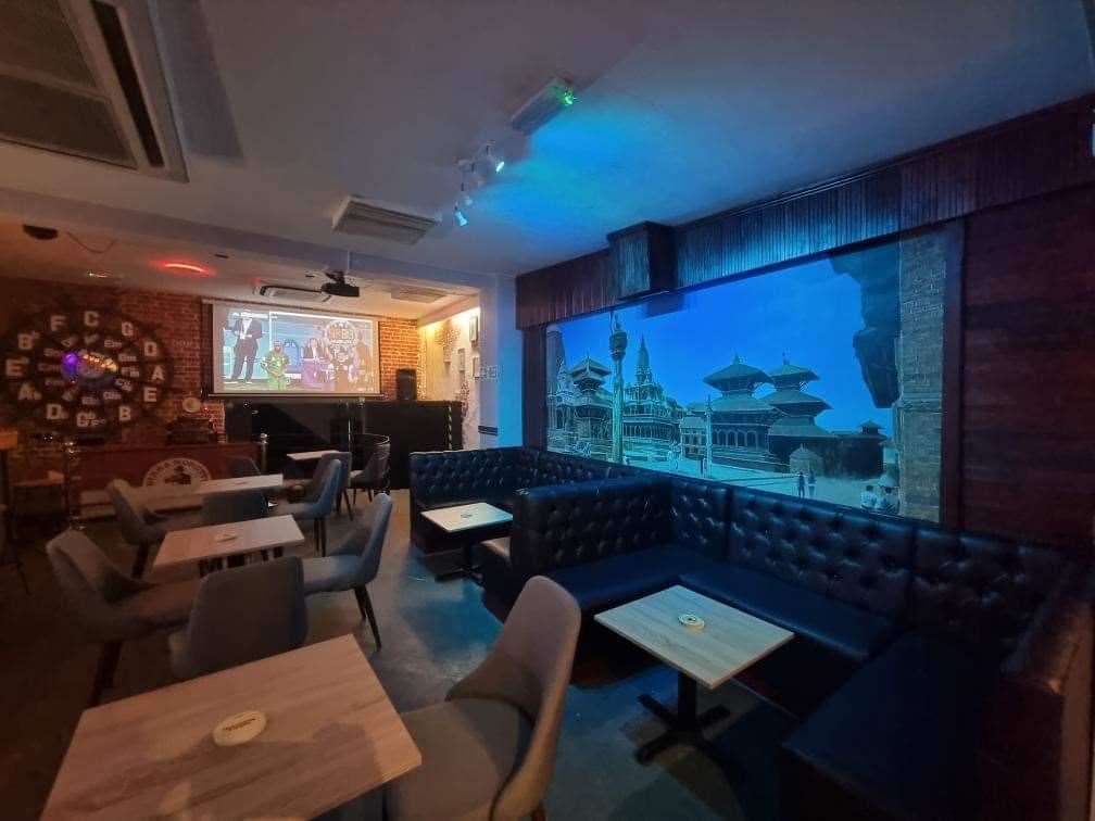 Lounge Bar 34