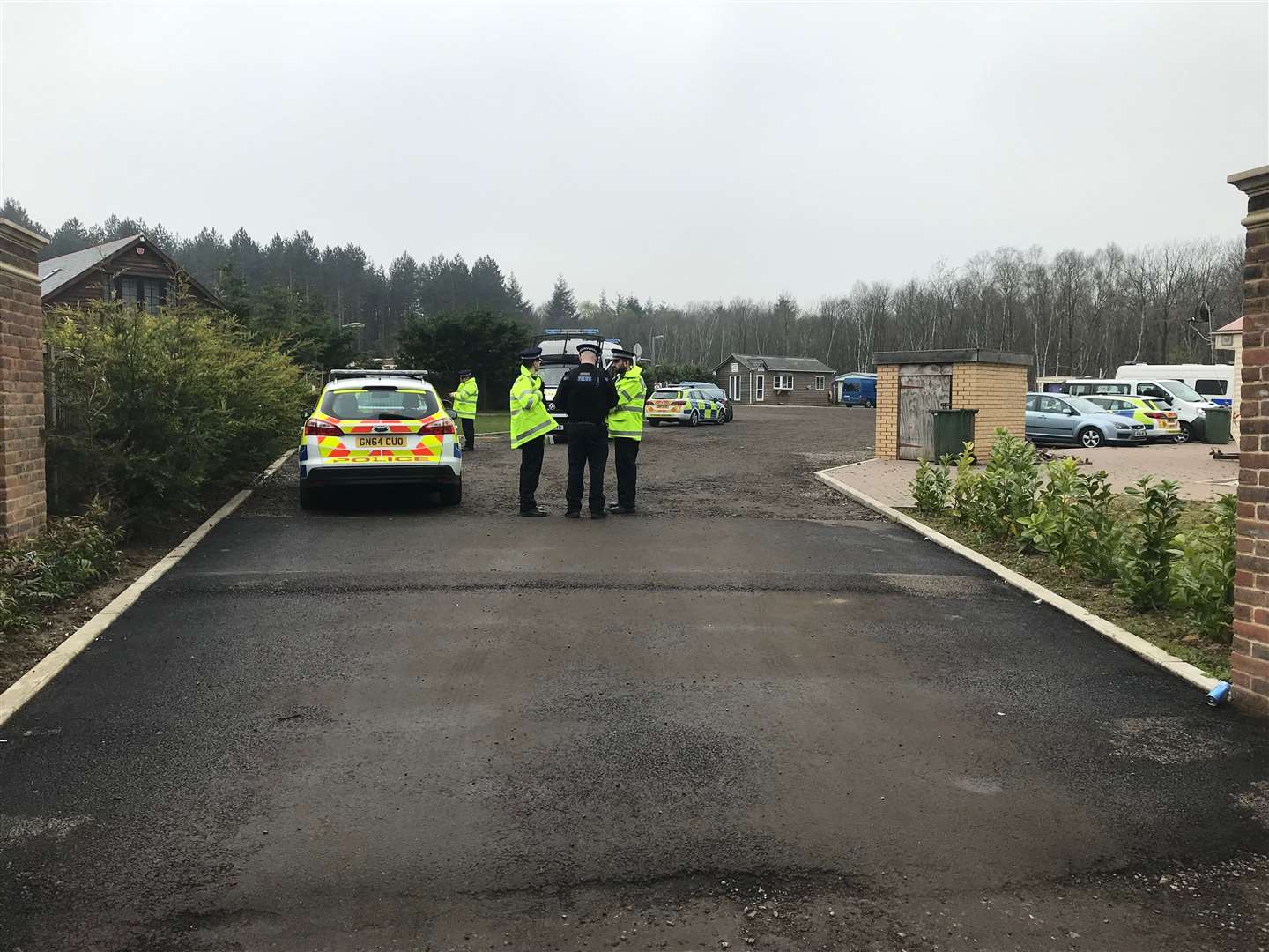 Police at the Brotherhood Wood caravan site in Gate Hill behind the Gate Services on the A2 in Dunkirk (8336833)